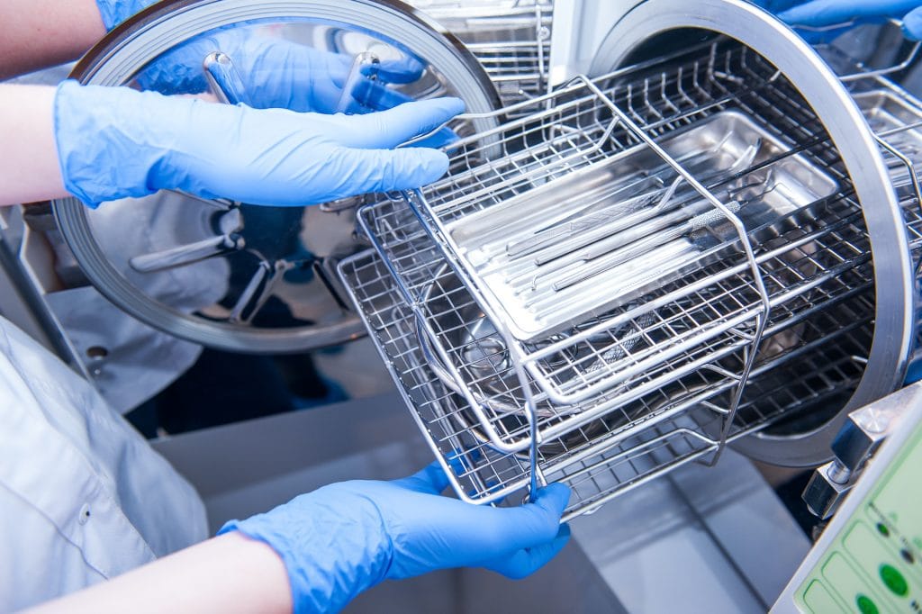 thiết bị y tế được khử trùng bằng hơi sạch