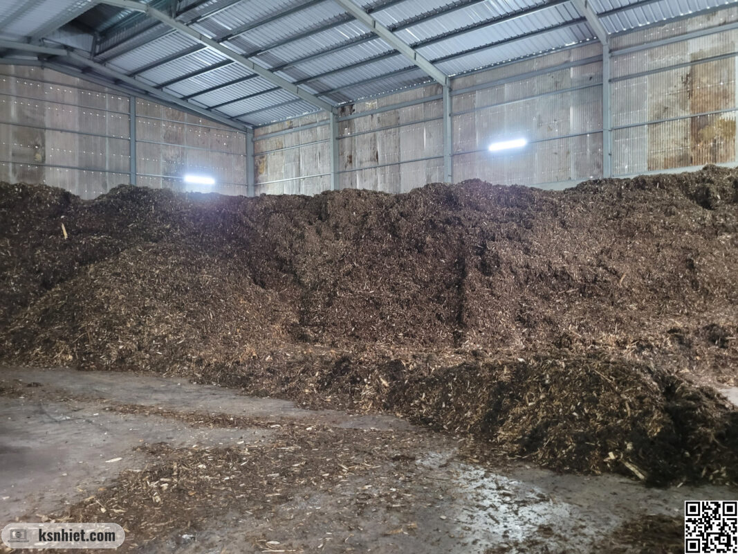 Quy Hoạch Kho Liệu Lò Hơi: Hướng Dẫn Tối Ưu Diện Tích, Chi Phí & Hiệu Suất Nhiên Liệu Bền Vững 5 Kho chứa nhiên liệu dăm gỗ cho lò hơi