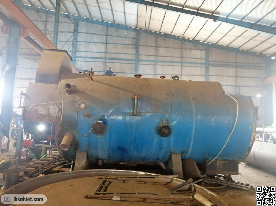 Mua Lò Hơi Cũ: Hướng Dẫn Kiểm Tra CHẤT LƯỢNG & AN TOÀN Toàn Diện Từ Chuyên Gia 1 Thiết bị áp lực là bộ phận quan trọng nhất, cần được kiểm tra và sửa chữa trước khi đưa vào sử dụng