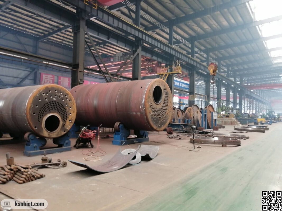 Khu vực sản xuất thân lò hơi trong nhà máy sản xuất lò hơi