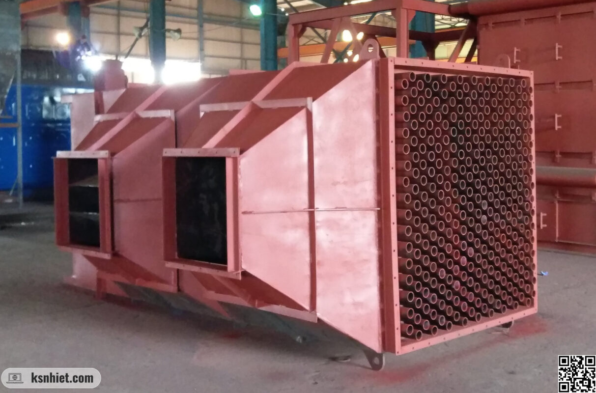 Bộ sấy không khí được vệ sinh và sơn trước khi chuyển ra công trình