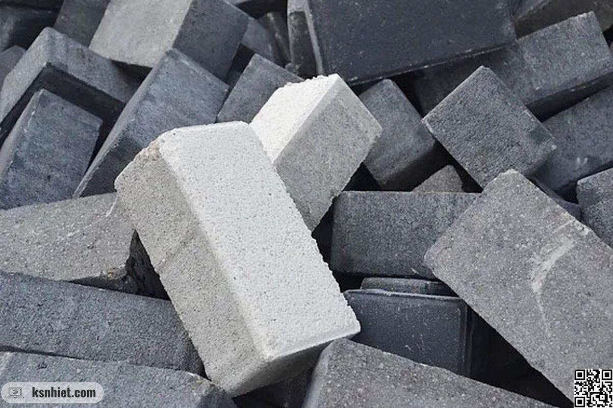 Sự cố tro nhiều trong lò hơi: Bí quyết tối ưu hiệu suất và biến "phế thải" thành tài nguyên vàng 5 Các viên bê tông làm từ tro bay