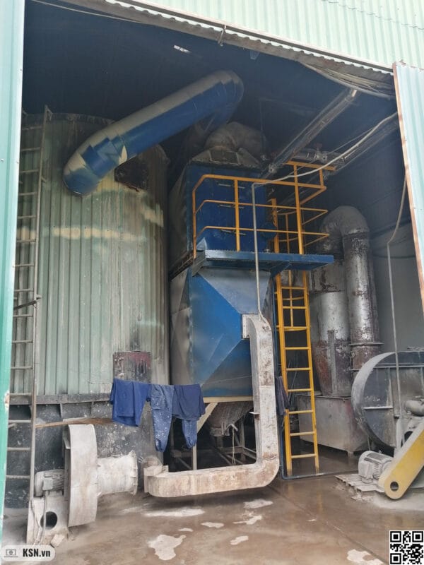 Tại Sao Bộ Hâm Nước (Economizer) Và Bộ Sấy Không Khí (Air Preheater) Luôn Cần Bảo Trì, Nhưng Không Thể Thiếu Trong Hệ Thống Lò Hơi? 1 Bộ sấy không khí và bộ hâm nước trong lò dầu tải nhiệt để tận dụng nhiệt dư